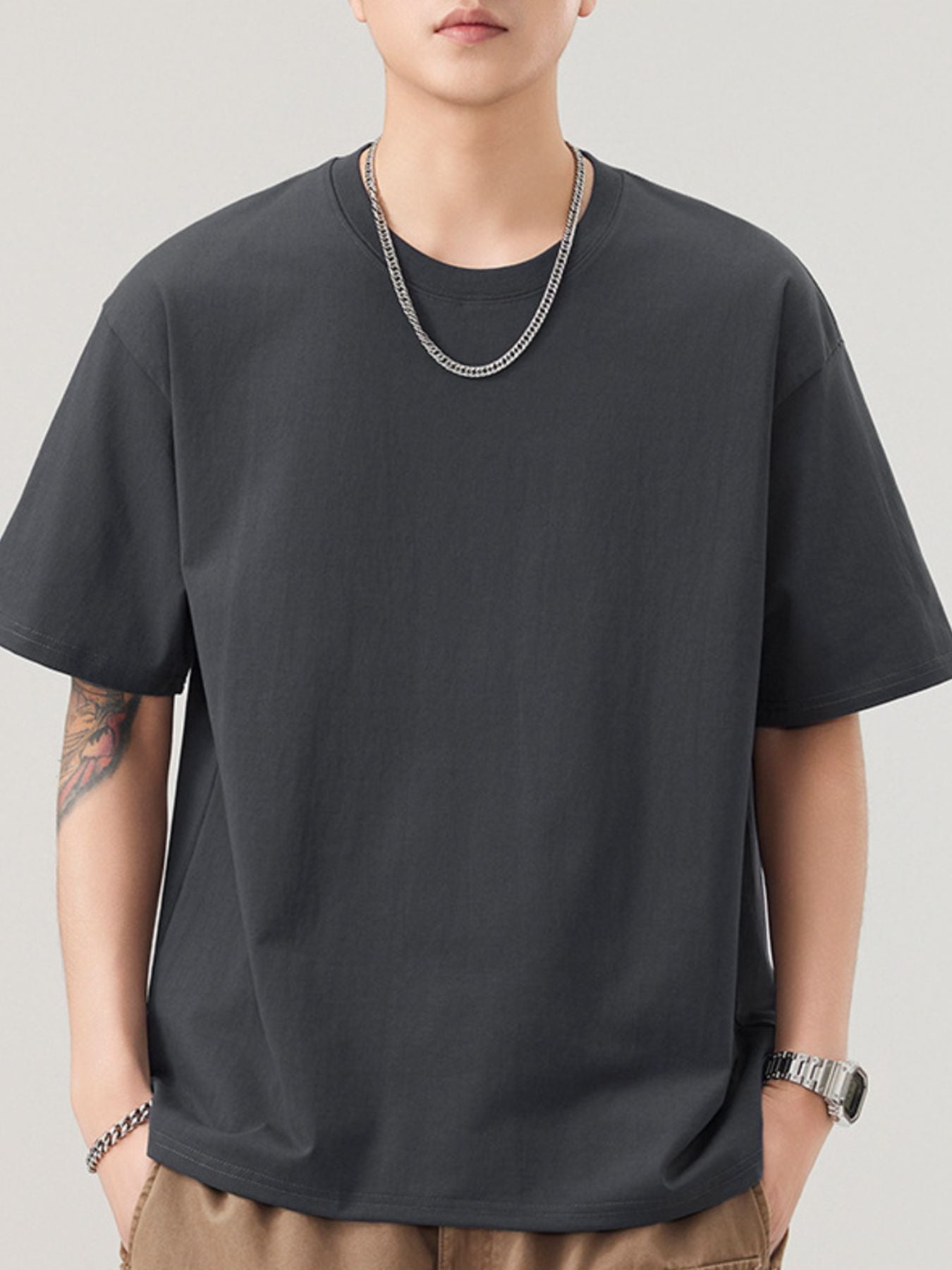 Men's plus size loose t-shirt comfortable fit