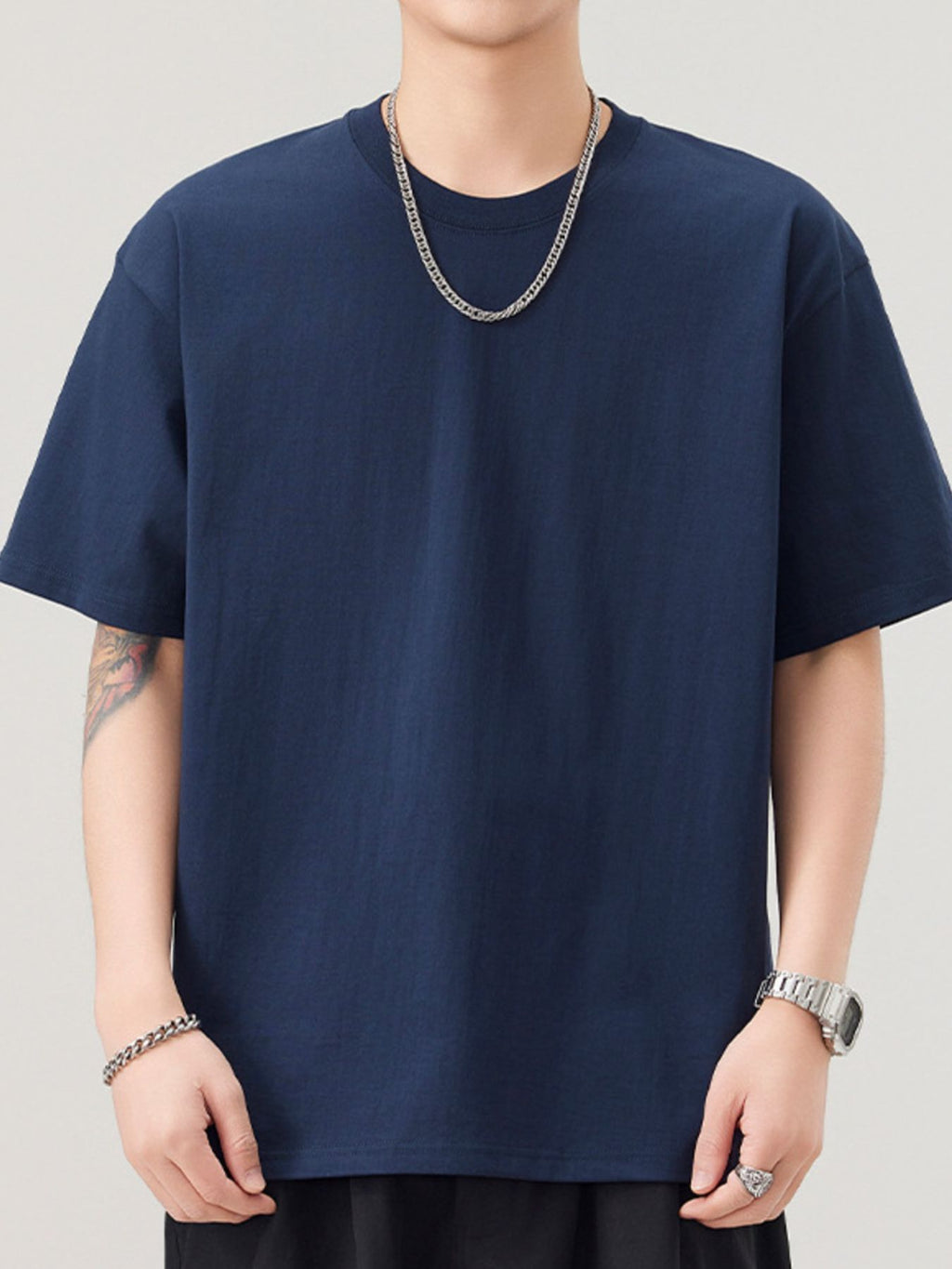 Men's plus size loose t-shirt front view