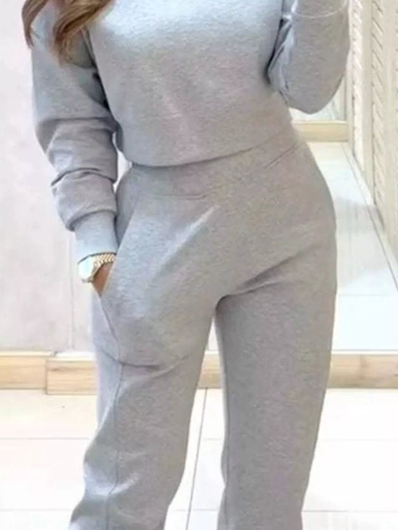 Casual Chic Cropped Sweatshirt and Jogger Set - ELC Fashion